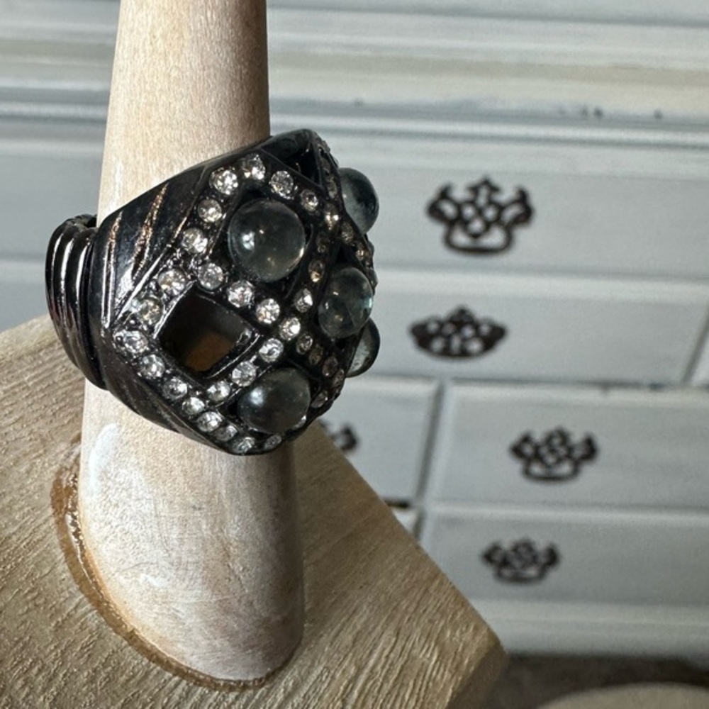 Stretch Statement Ring - Picture 3 of 8